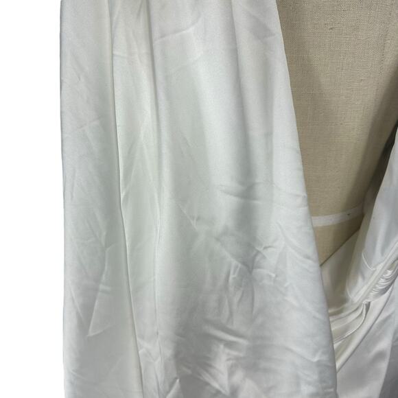 MAC DUGGAL 12443 White Satin V-Neck Sleeveless Long Formal Gown Size 4 NWT Glam - Picture 15 of 16